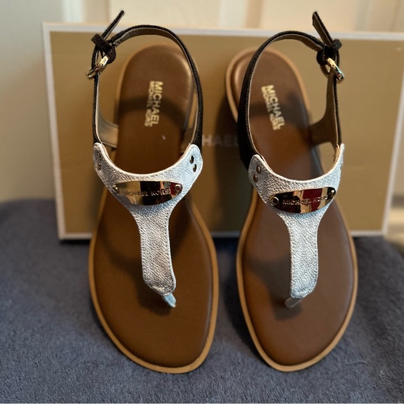 Two colors leather sandals from Michael Kors - Picture 10 of 10